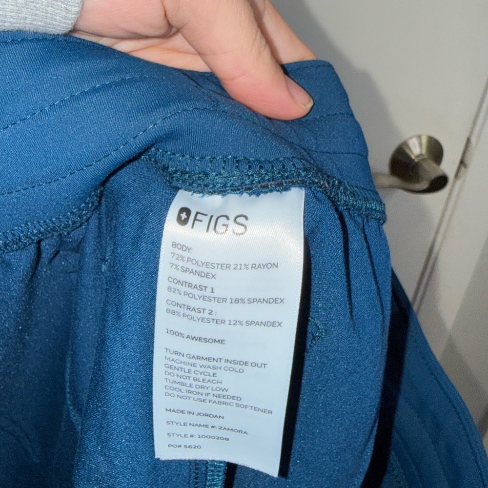 FIGS Zamora Jogger Scrub Pants in Deep Reef Size Small - Picture 8 of 9